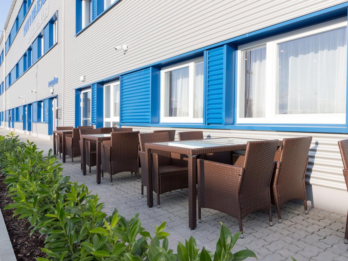 Winbudget "Bed&Breakfast" Wiener Neustadt Luaran gambar