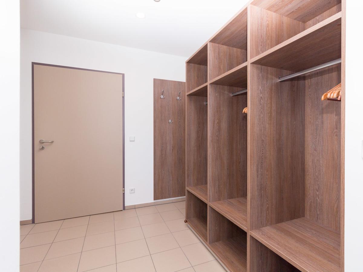 Winbudget "Bed&Breakfast" Wiener Neustadt Luaran gambar